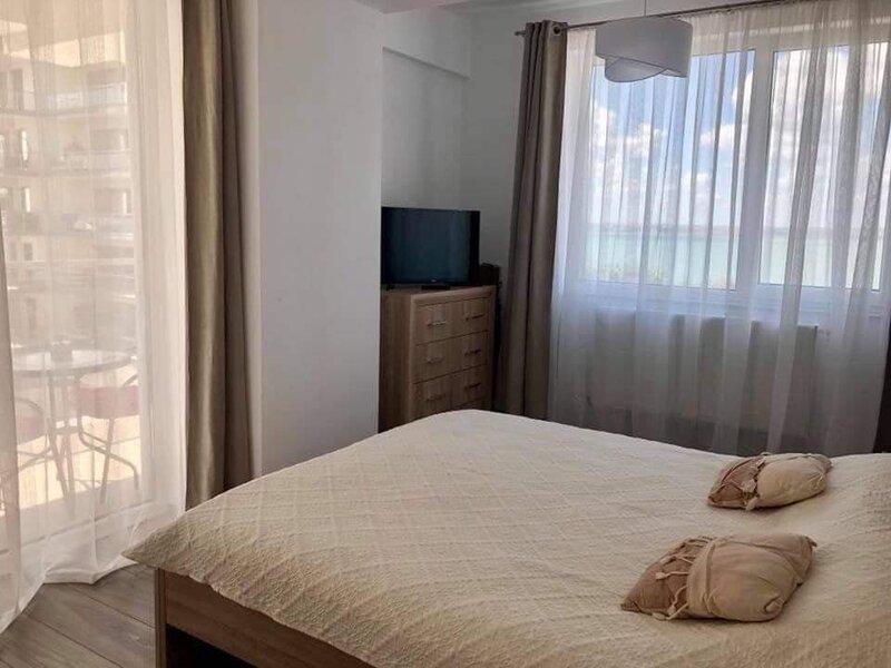 Mamaia Nord, Navodari.